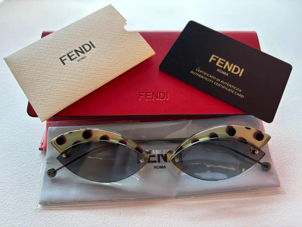 FENDI polkadot fashion sunglasses