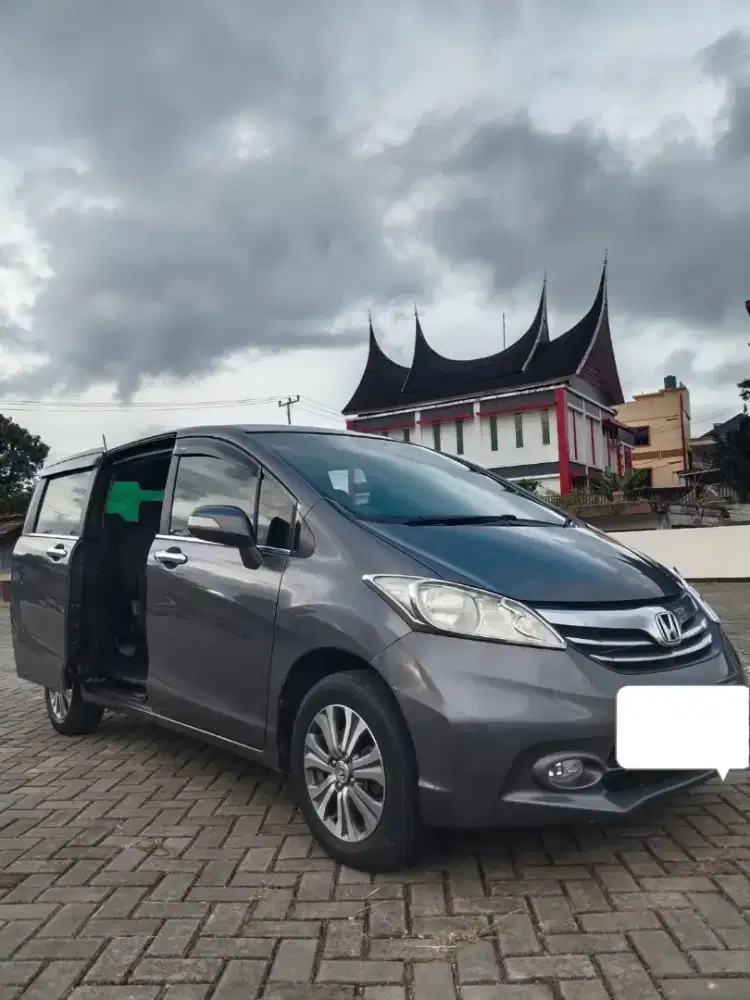 Honda Freed 2015 Automatic