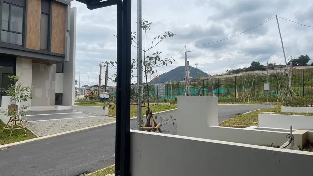 Take Over Rumah Baru Renov Siap Huni