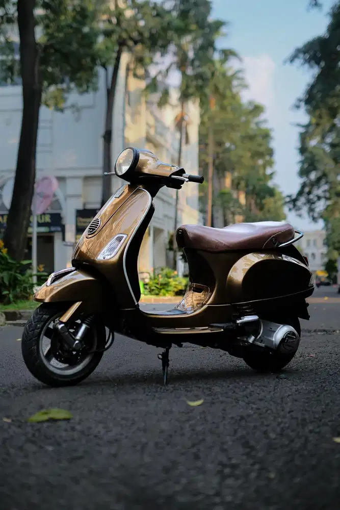 VESPA LX 150 2VIE TAHUN 2012
