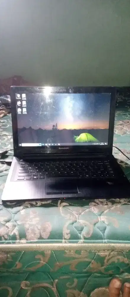 Laptop bekas lenovo