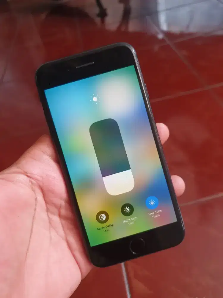 IPHONE 8 64GB JUAL CEPAT