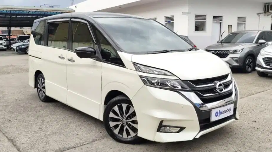 DP RENDAH - Nissan Serena 2.0 Highway Star Bensin-AT 2019 STIZ