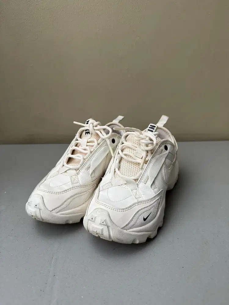 NIKE TC 7900 Women Sneakers - White Size 36