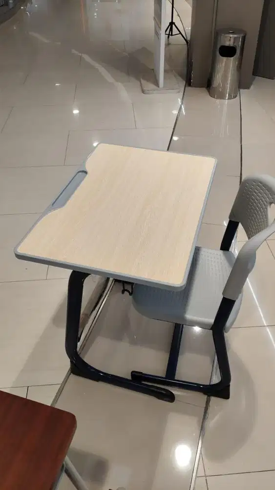 Set meja belajar sekolah auric