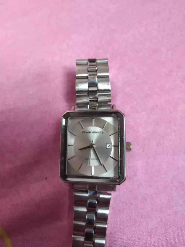 Jam tangan sevven minute,cicaheum