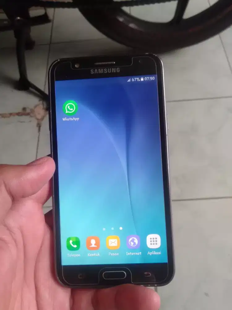 Dijual Hp Samsung J7 2/16 Normal