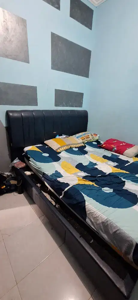 Jual Dipan dan Kasur bekas