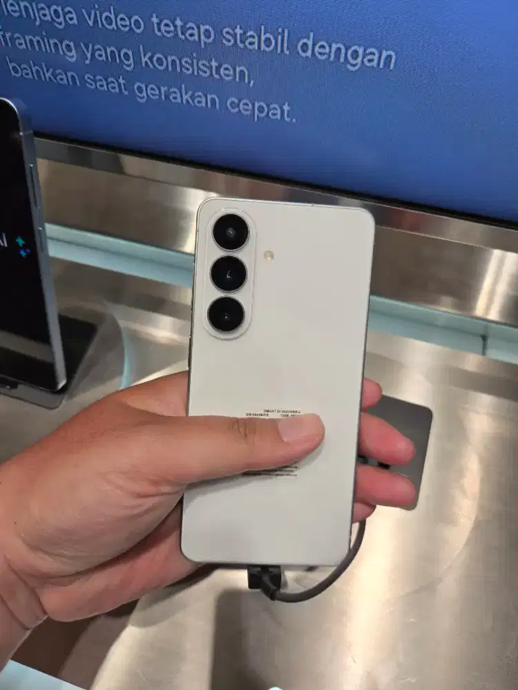 Samsung S26 12/256GB