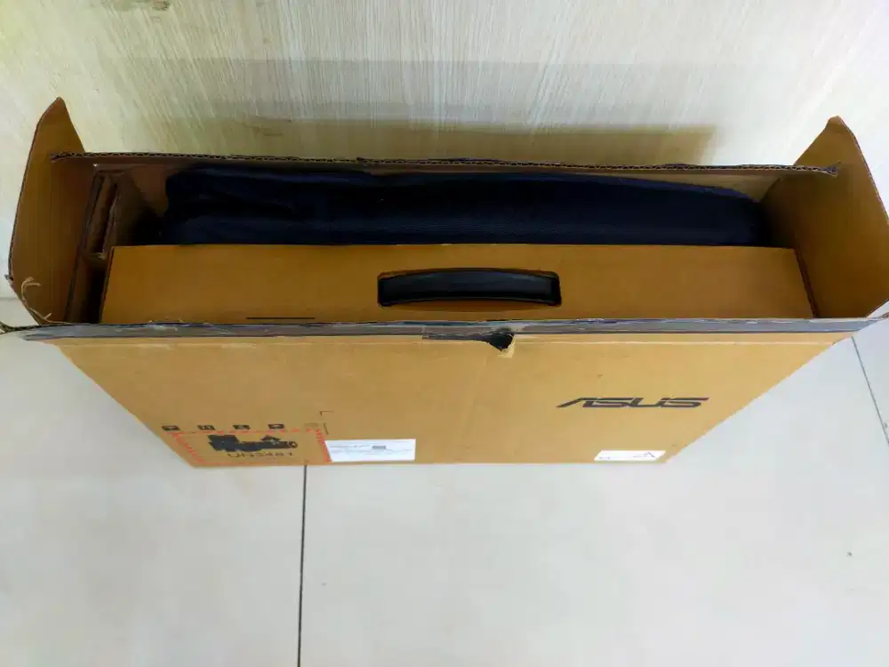 Dijual Asus Vivobook GO A1404F AMD RYZEN 3-7320 SCOND 2Bln Ram 8/512GB