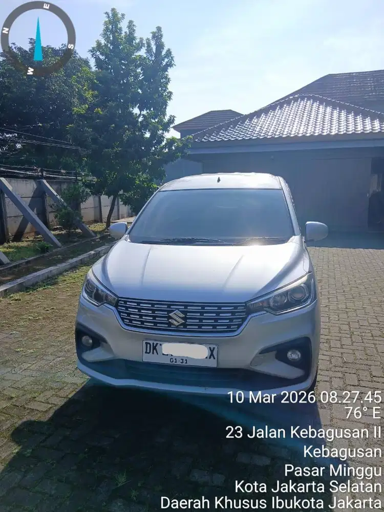 Mobil Suzuki Ertiga GL (4X2) M/T