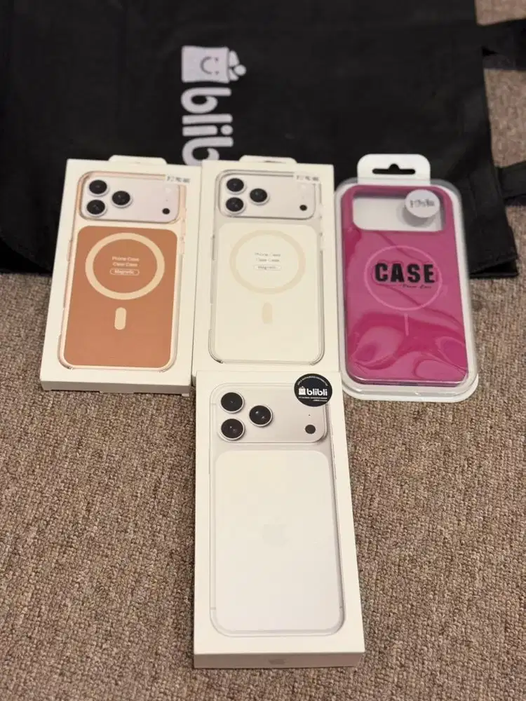 IPHONE 17 pro max 512 silver