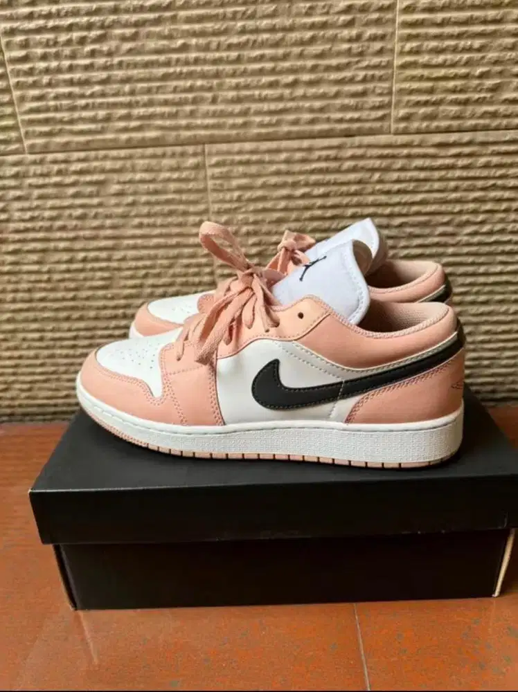 NIKE Air Jordan Low Artic Orange