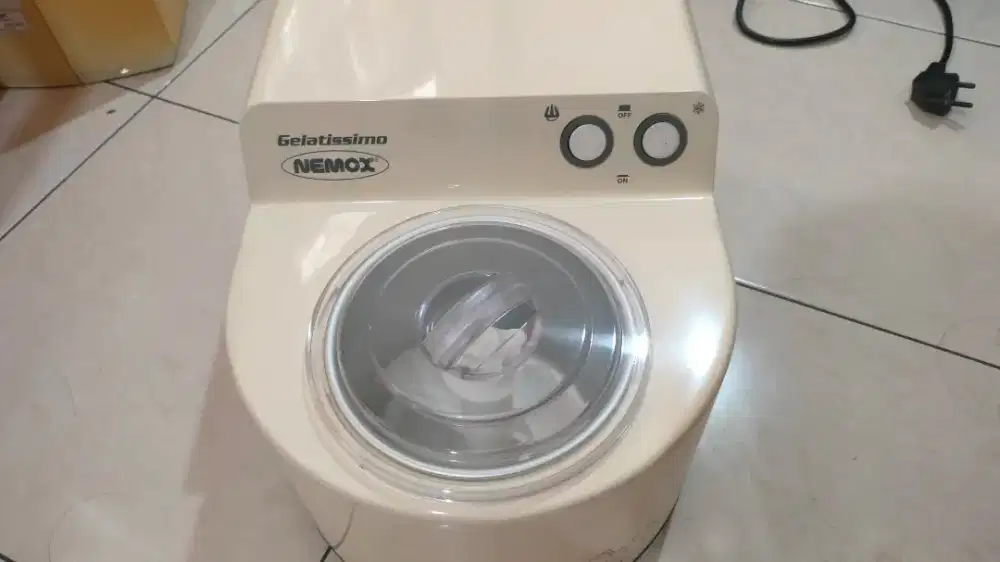Mesin pembuat es gelato