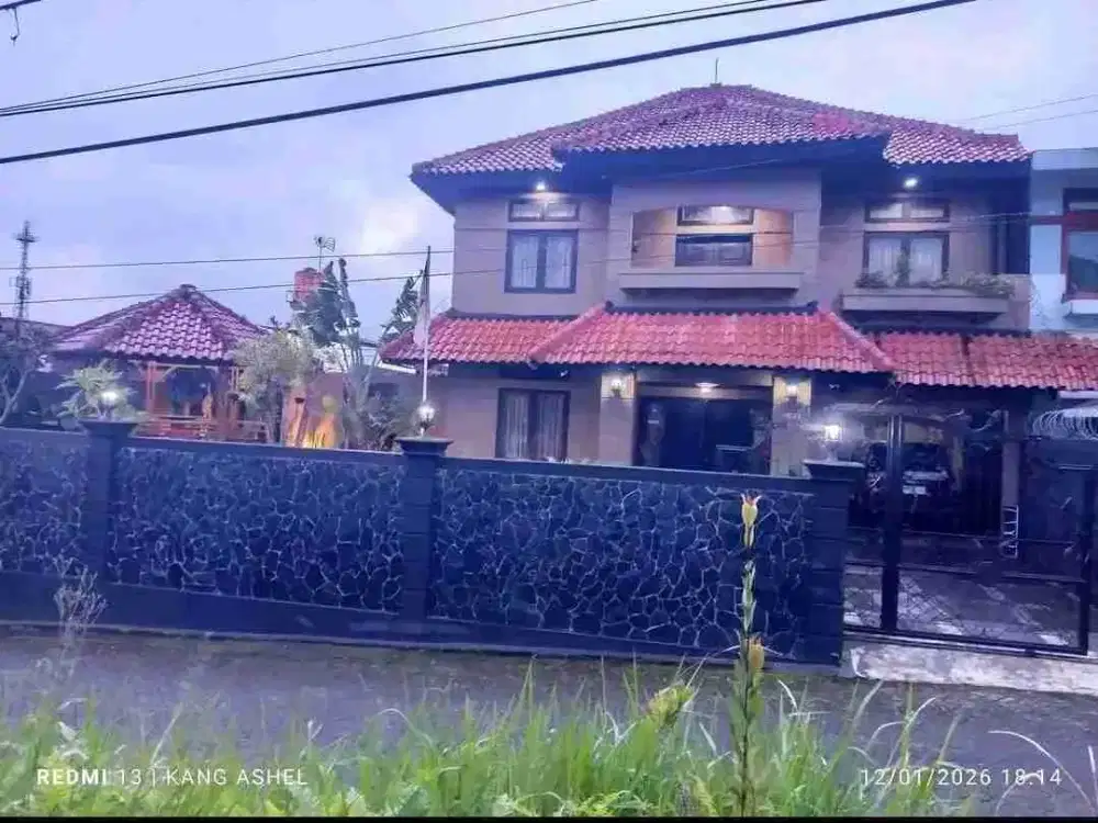 dijual rumah/ villa siap pakai di Cipanas Cianjur Jawa Barat