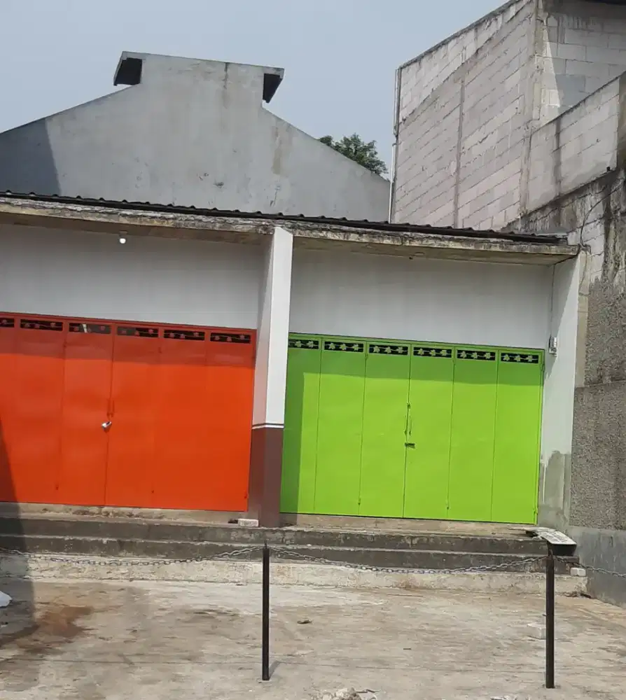 Dikontrakkan tempat usaha ( kios )