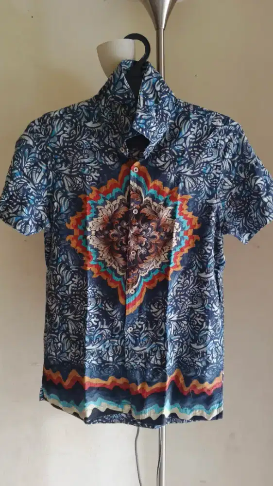 Kemeja Batik unik