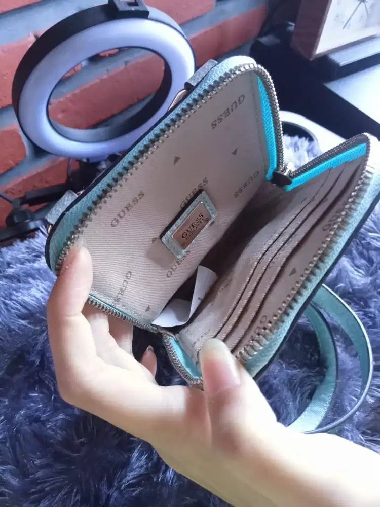 Tas selendang original guess