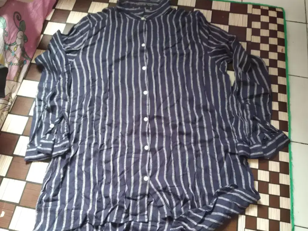 Kemeja wanita remaja