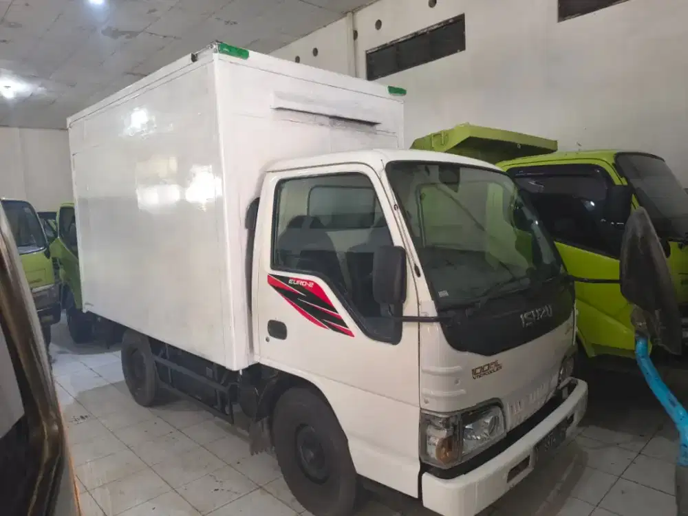 Isuzu Elf NHR55 tahun 2014 Box