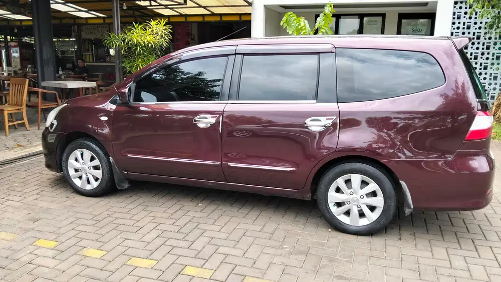 Nissan Grand livina 2014 Bensin