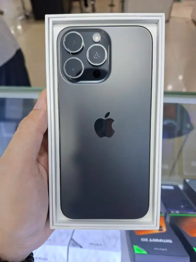 Iphone 15 pro max 512gb Resmi mulus