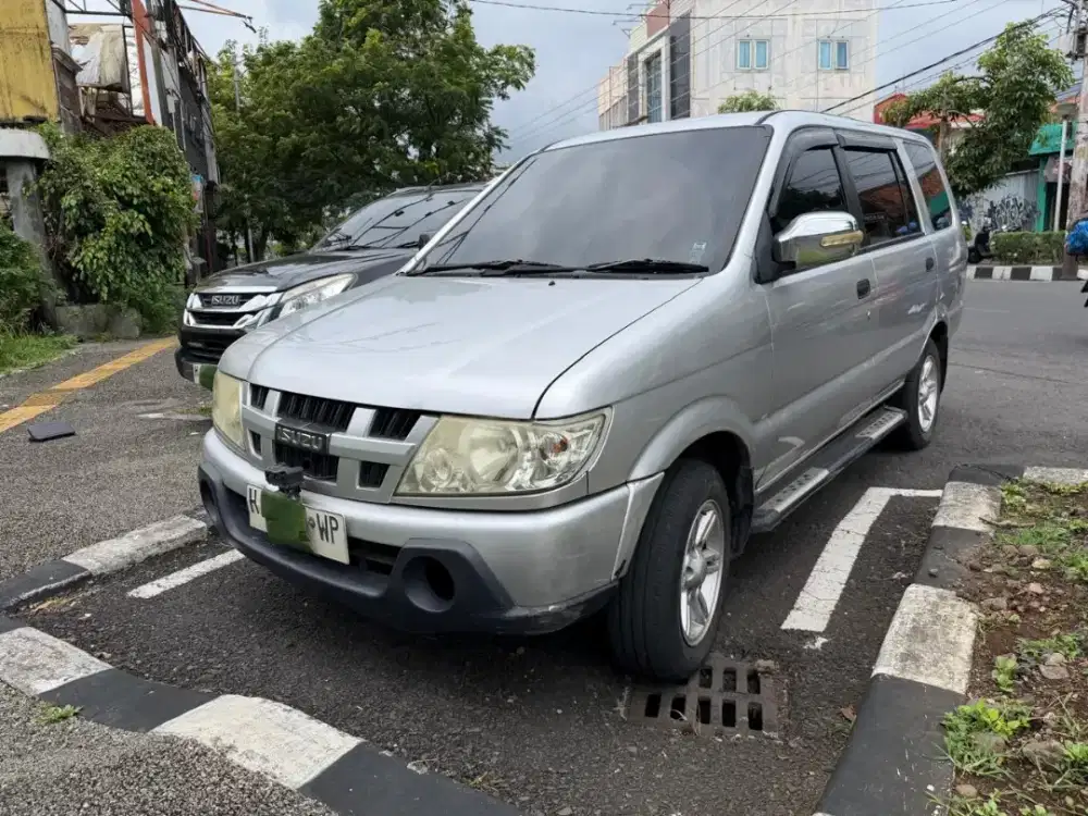 Isuzu Panther 2015 LM MT