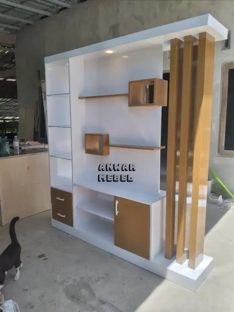 Partisi ruangan rak tv minimalis modern | elegan & Multifungsi