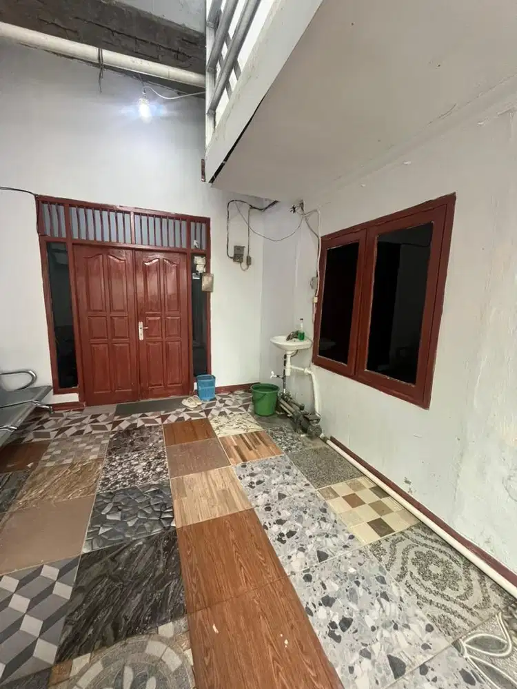 Sewa Kost Murah (Campur) Karyawan / Mahasiswa