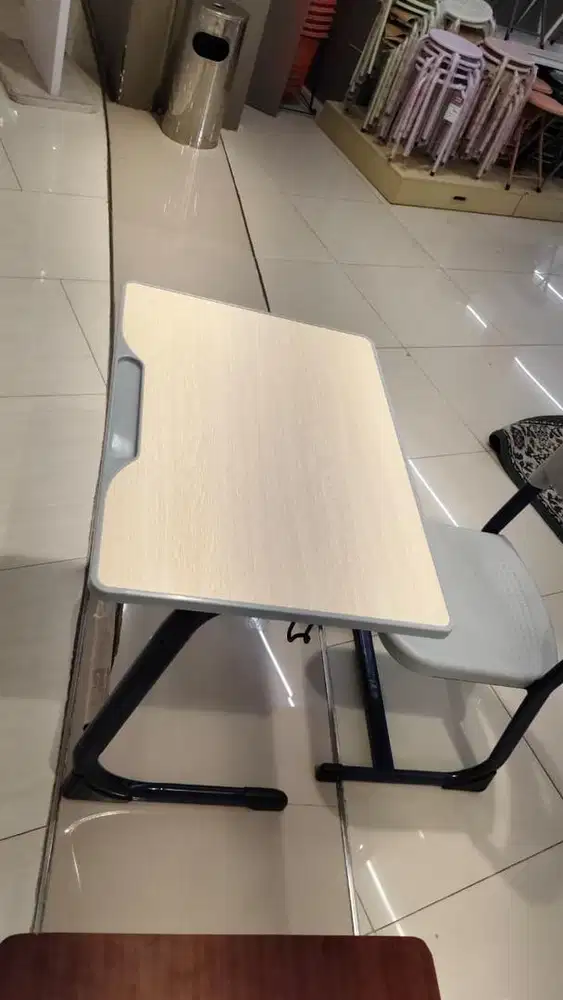 SET MEJA KURSI SEKOLAH