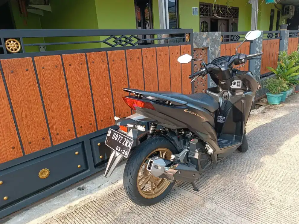 Jual motor vario tahun 2021 kondisi intimewa