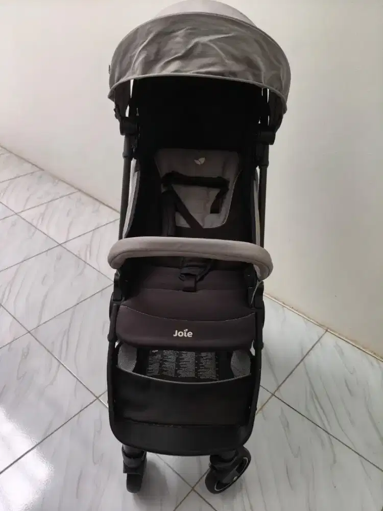 Stroler joie / stroler cabin size traveling