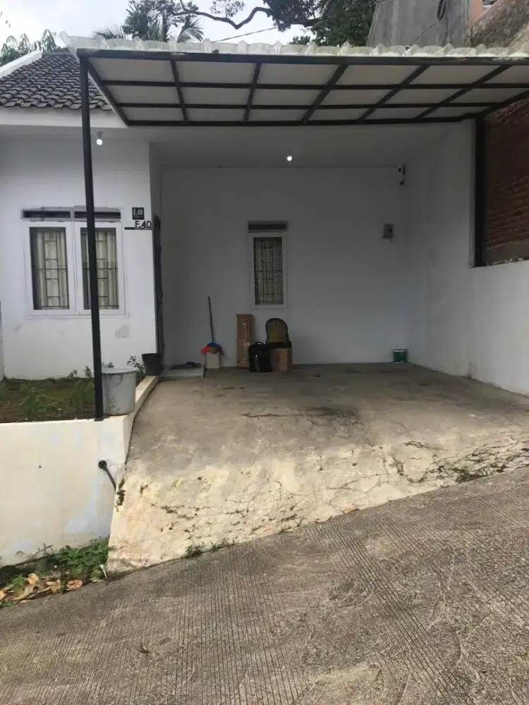 Bismillah Disewakan Rumah Full Furnish Free Wifi dan Iuran