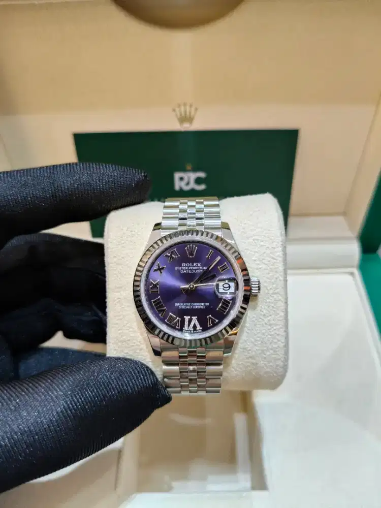 jam tangan Rolex Datejust 31 Roman Aubergine Fluted Jubilee 278274