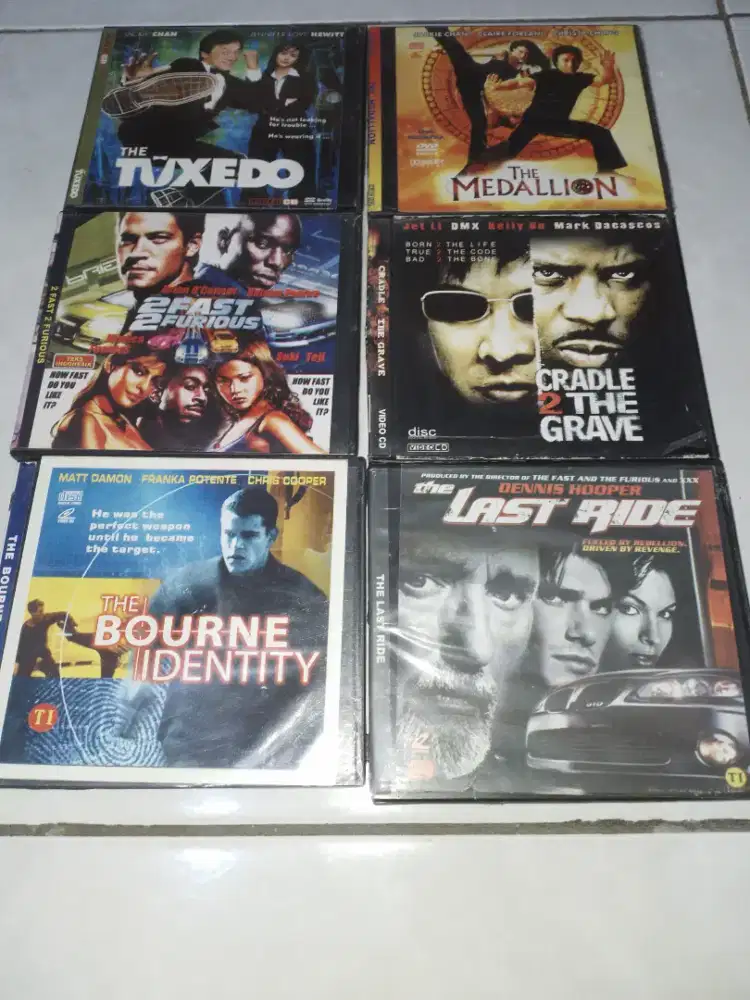Koleksi vcd action, ada 6 judul 12pcs, masing2 judul ada 2pcs, nego