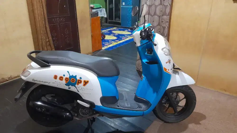 Di jual scoopy tahun 2017