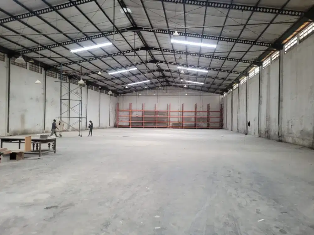 Gudang Strategis Margomulyo Permai, Surabaya - Main Road!