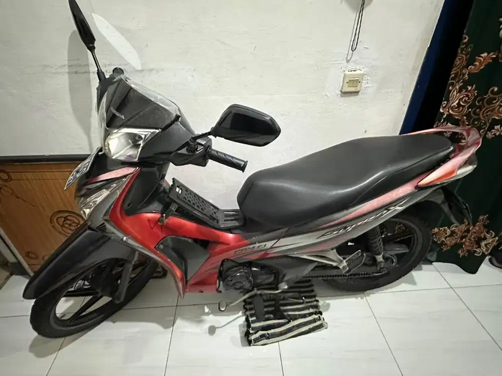 Honda supra x helm in 2012