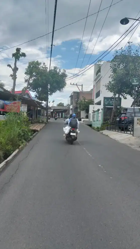 Tanah strategis potensial belakang kampus UNS Surakarta