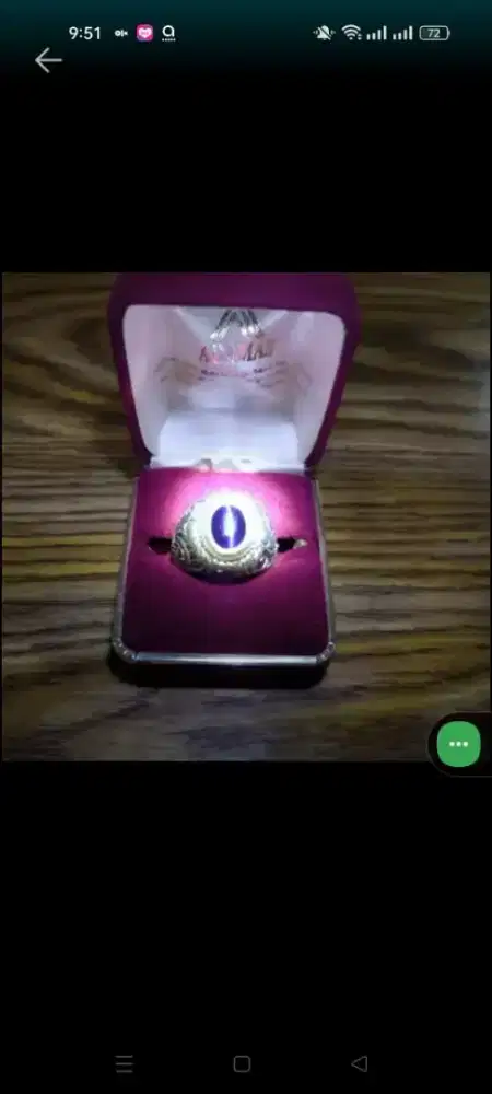 Cincin batu blue cat eyes.