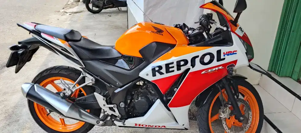 Jual Santai CBR 150R Repsol Full Original Part Ban Baru Rawatan AHASS