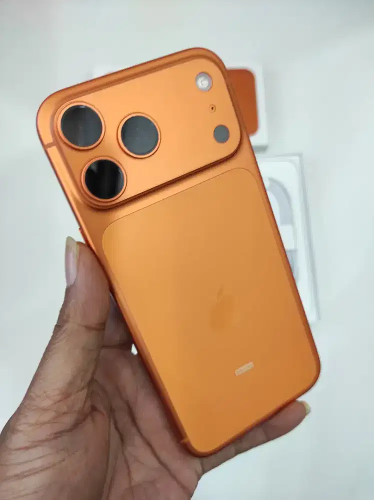 Iphone 17promax 256 
Garansi Ibox
Mulus 99%
Bh 100%
Fulset original