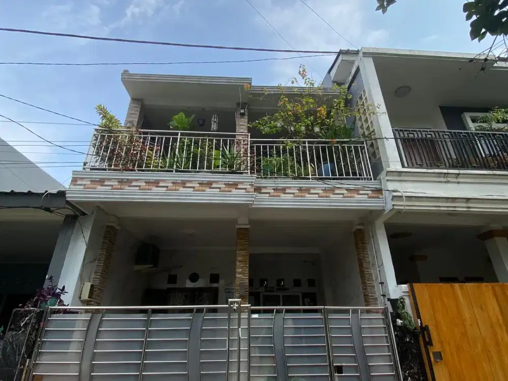 Rumah 2 Lantai 15 Menit ke Pintu Tol Sentul 2 SHM Hadap Timur J-43459