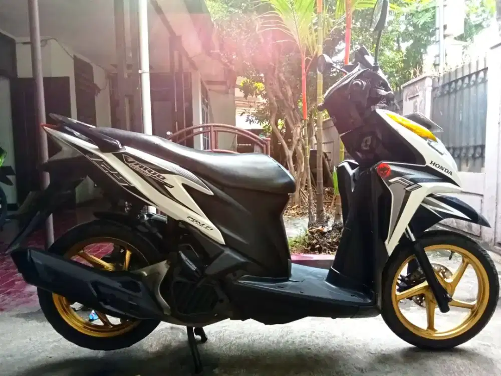 Honda Vario 125 Fi KZR 2013
