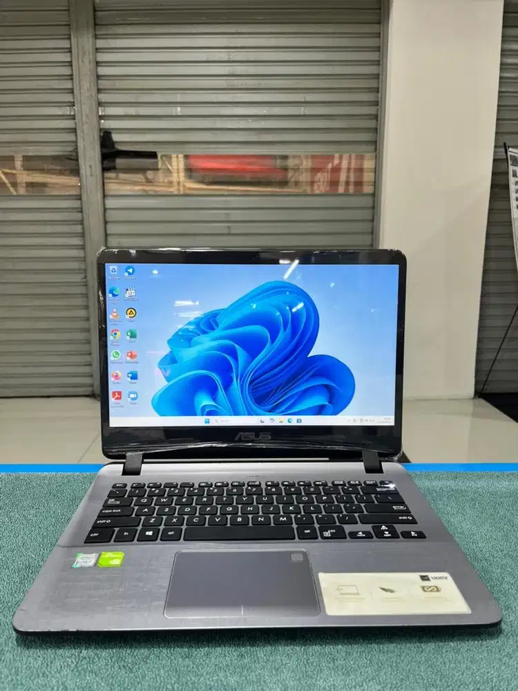 Asus VivoBook X407UF
