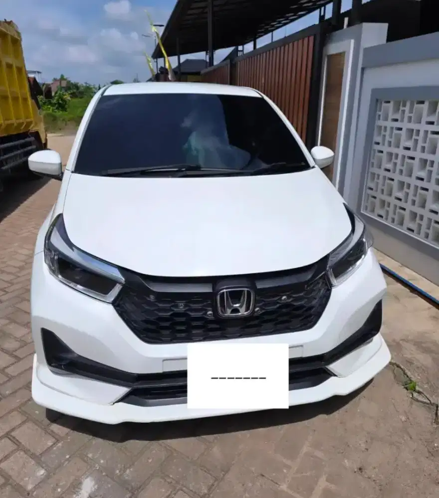 DIJUAL HONDA BRIO E CVT MATIC 2023 ISTIMEWA, KM RENDAH, SIAP PAKAI