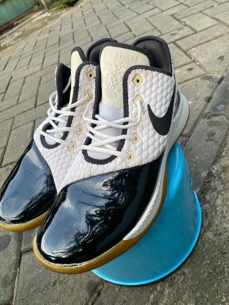 Jual sepatu Nike LeBron Witness 3 uk 12
