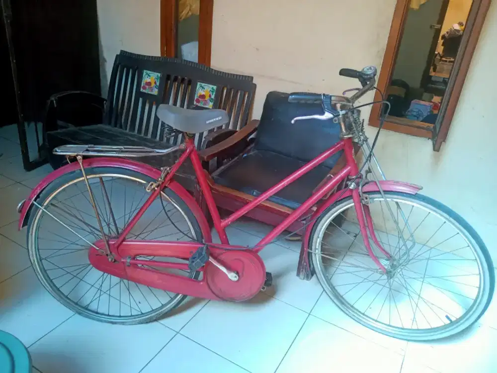 Sepeda Onthel ontel jadul vintage jengki ukuran 26 merk Phoenix