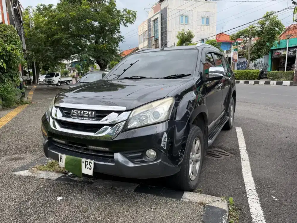 DIJUAL CEPAT – Isuzu MU-X 2.5 AT 2015
SUV
