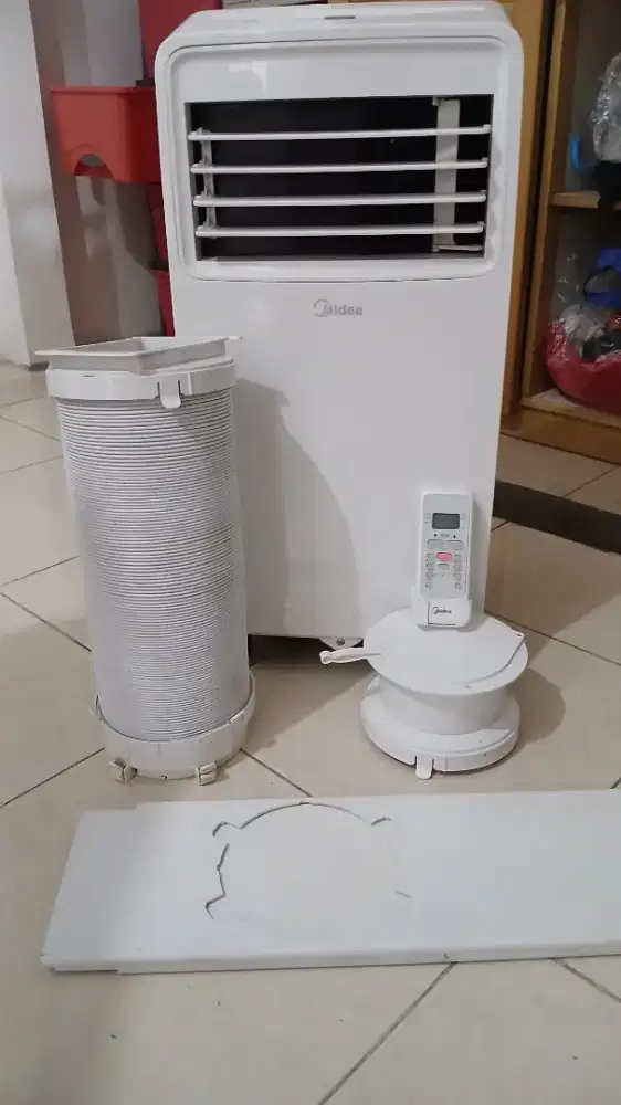 AC Portable 1PK Midea MPHA09CRN7 Seperti Baru